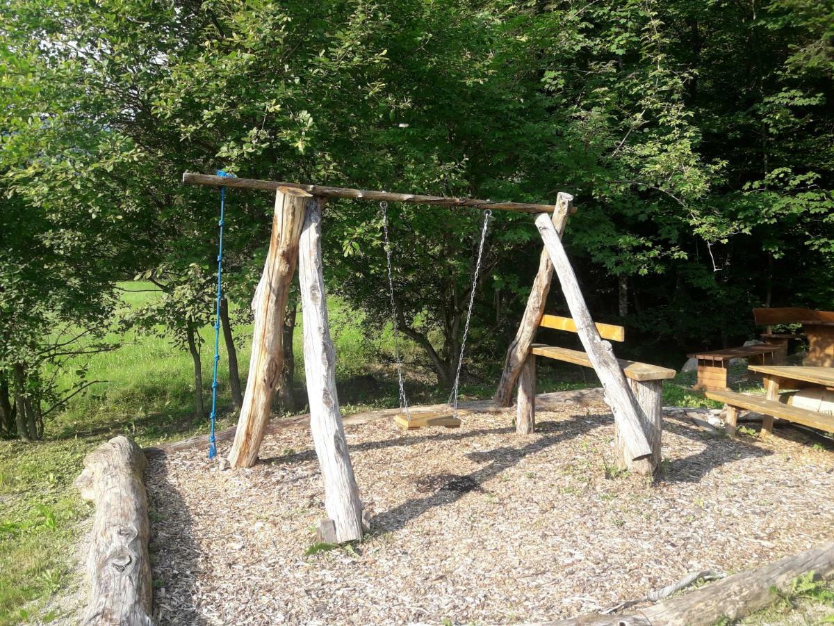 Simnovi Apartmaji - Surrounded By Nature คัมนิค ภายนอก รูปภาพ